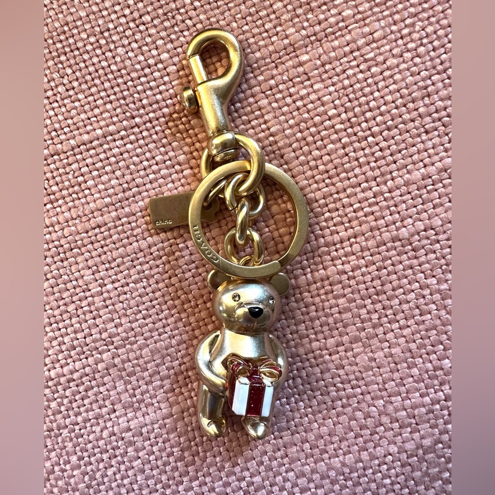 New COACH  3D Metal Teddy Bear Bag Charm/ keychain
